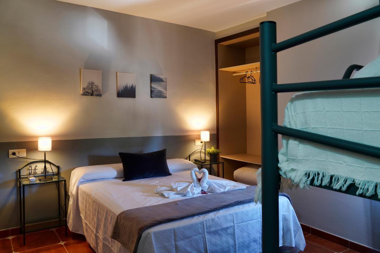 Hotel Rural & Restaurante Las Camaretas กอร์เตส เด ลา ฟรอนเตรา ภายนอก รูปภาพ