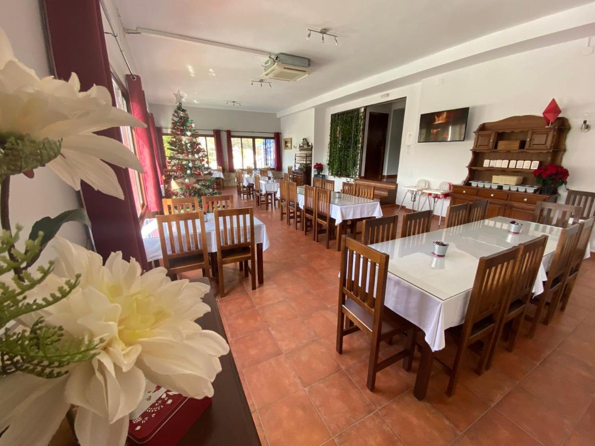 Hotel Rural & Restaurante Las Camaretas กอร์เตส เด ลา ฟรอนเตรา ภายนอก รูปภาพ